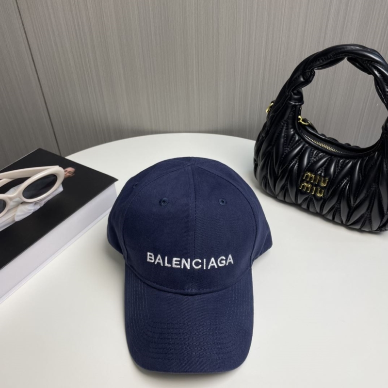 BALENCIAGA